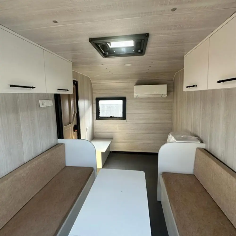 TINY HOUSE